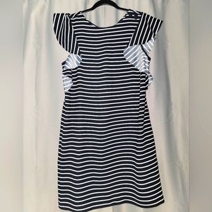 Banana Republic striped flutter sleeve shift dress, size 4, #14229